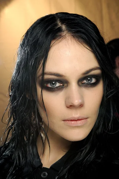 Look 14